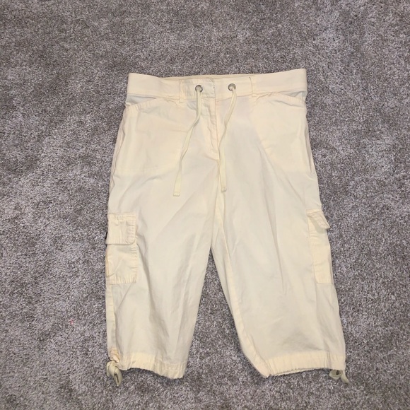 Counterparts Yellow Short Pants size 4P - Picture 2 of 7